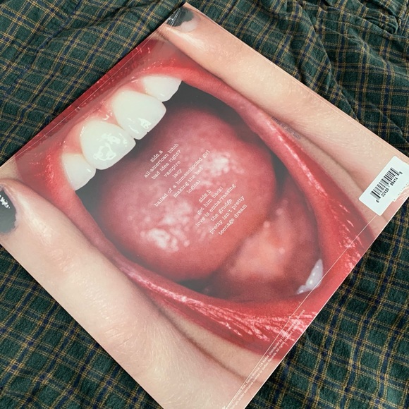 Olivia Rodrigo Black Vinyl w/ Signed Insert - Picture 4 of 4